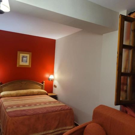 Apartamentos Casa Espanol Broto Εξωτερικό φωτογραφία